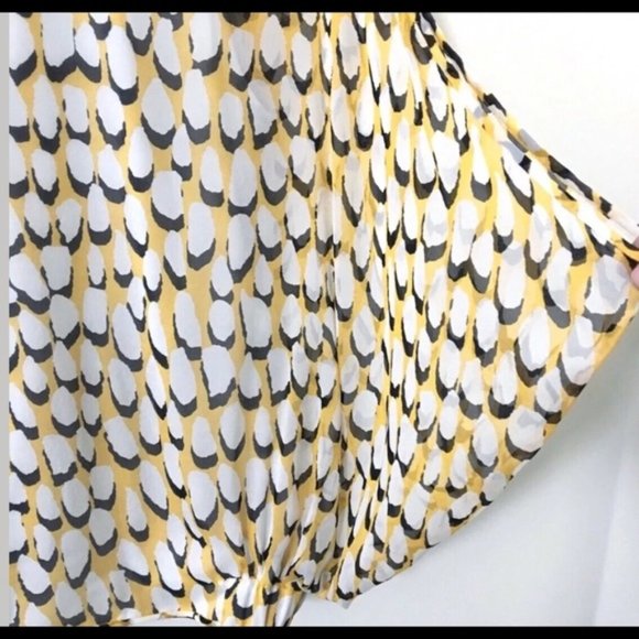 Diane von Furstenberg Robyn Silk Printed Top | Multicolor | Size L - Picture 5 of 7